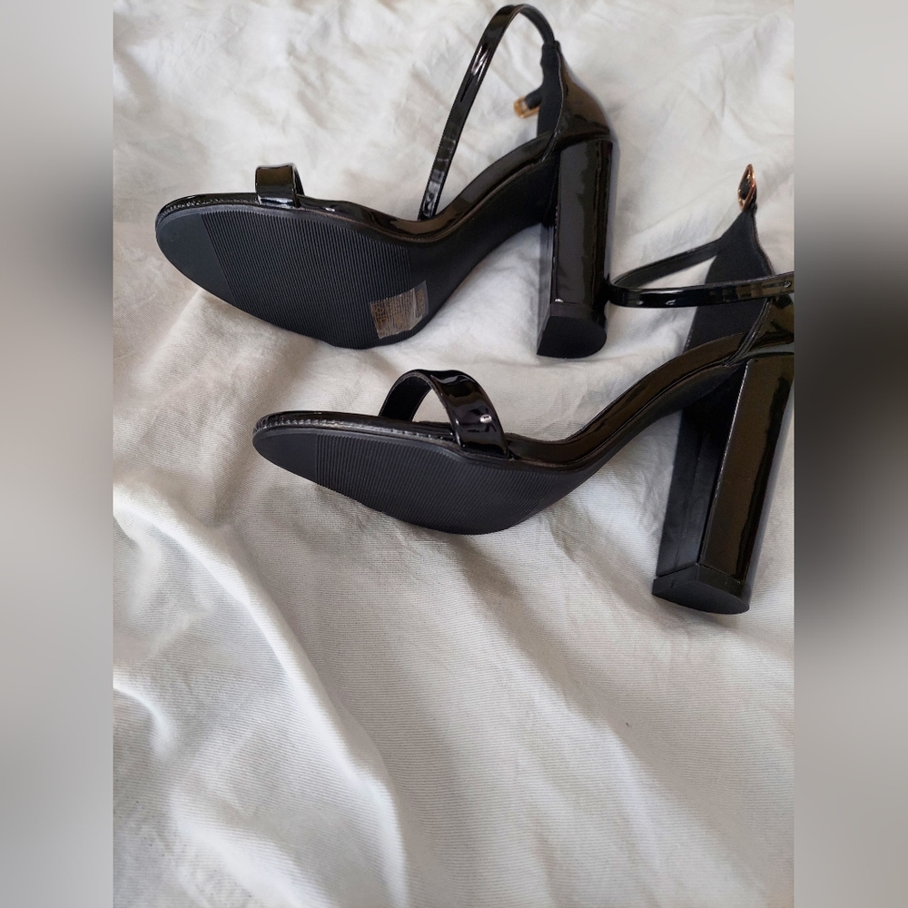 Missguided Block Heeled In Barely There In Black … - image 3